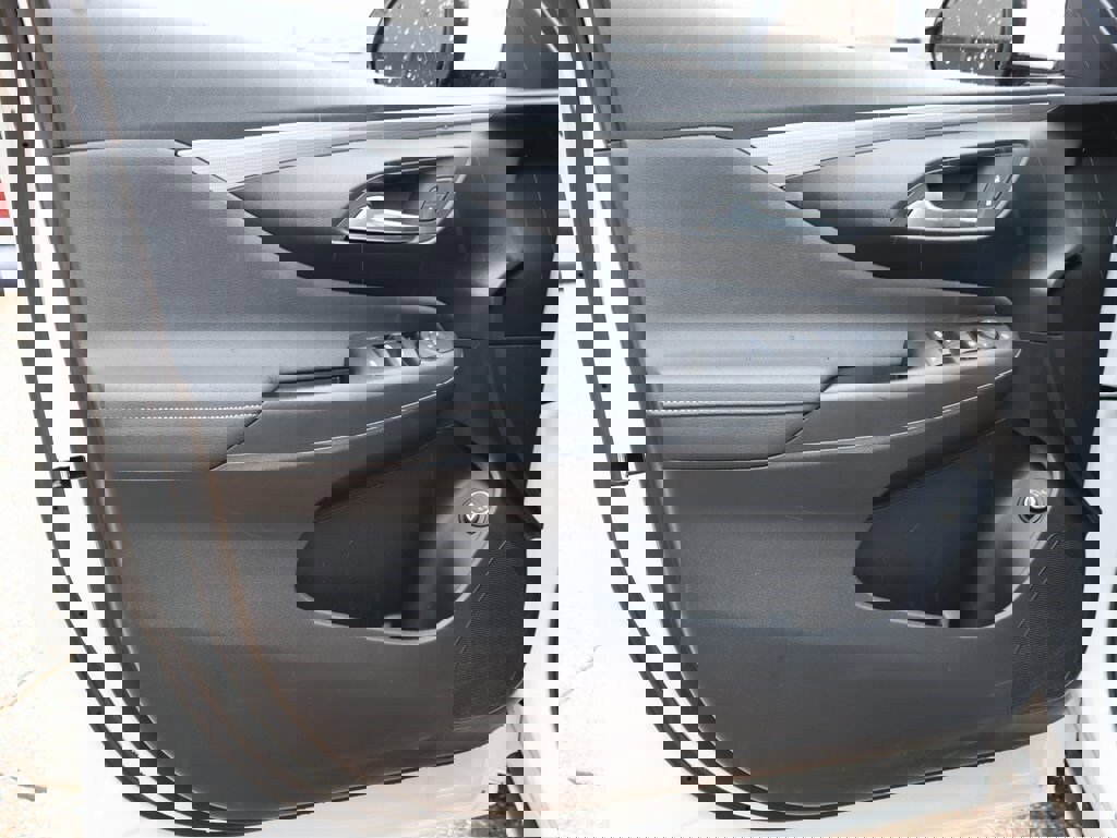 Used 2025 Buick Envista Avenir image 22