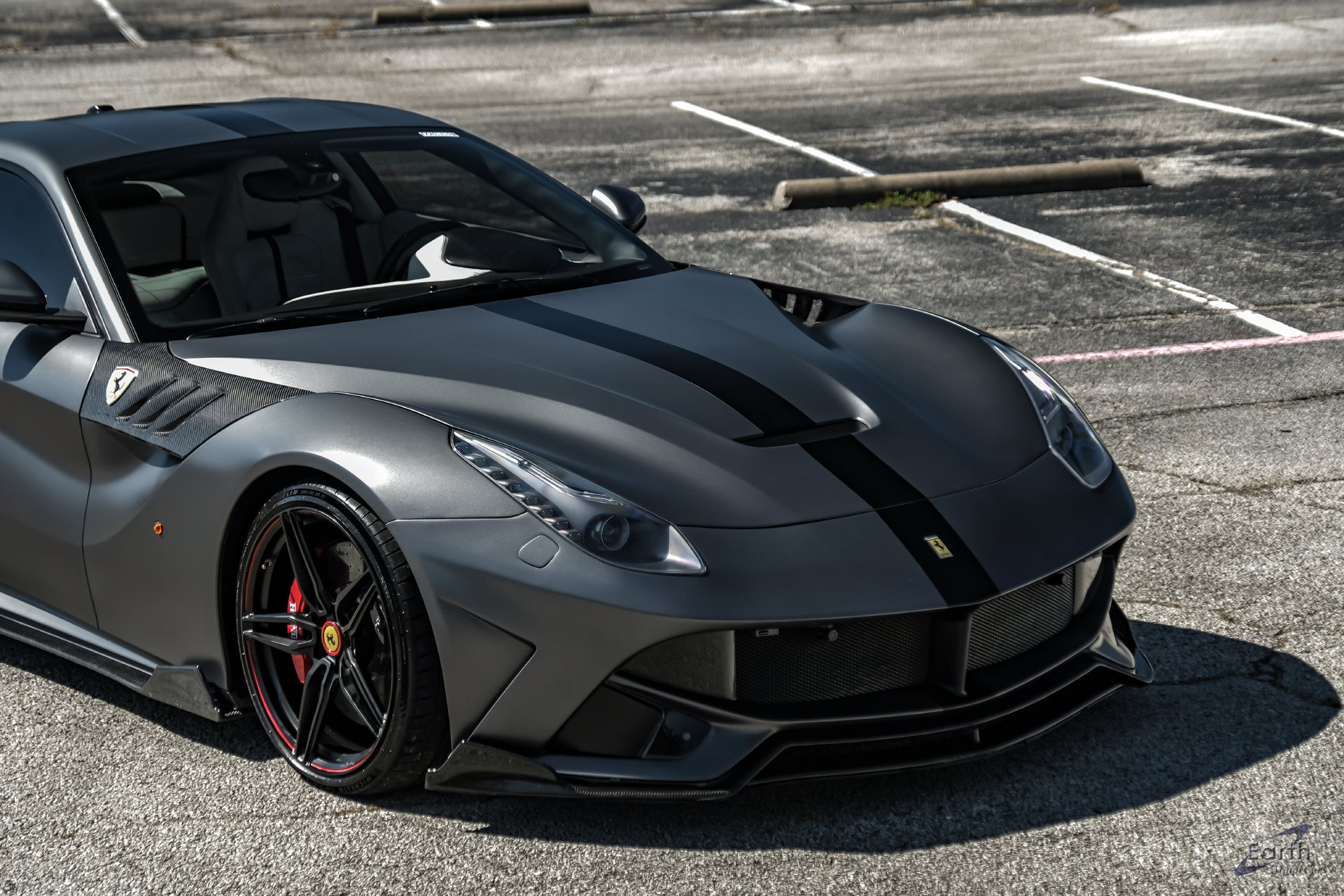 Used 2014 Ferrari F12 Berlinetta RWD image 34