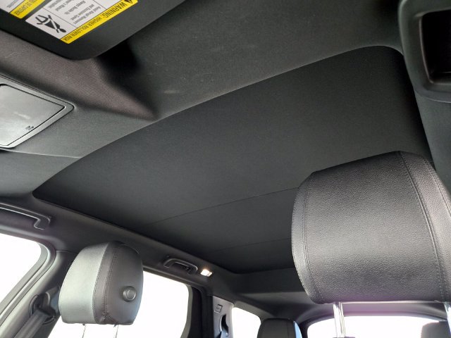Used 2019 Land Rover Discovery Sport HSE AWD/4WD image 11