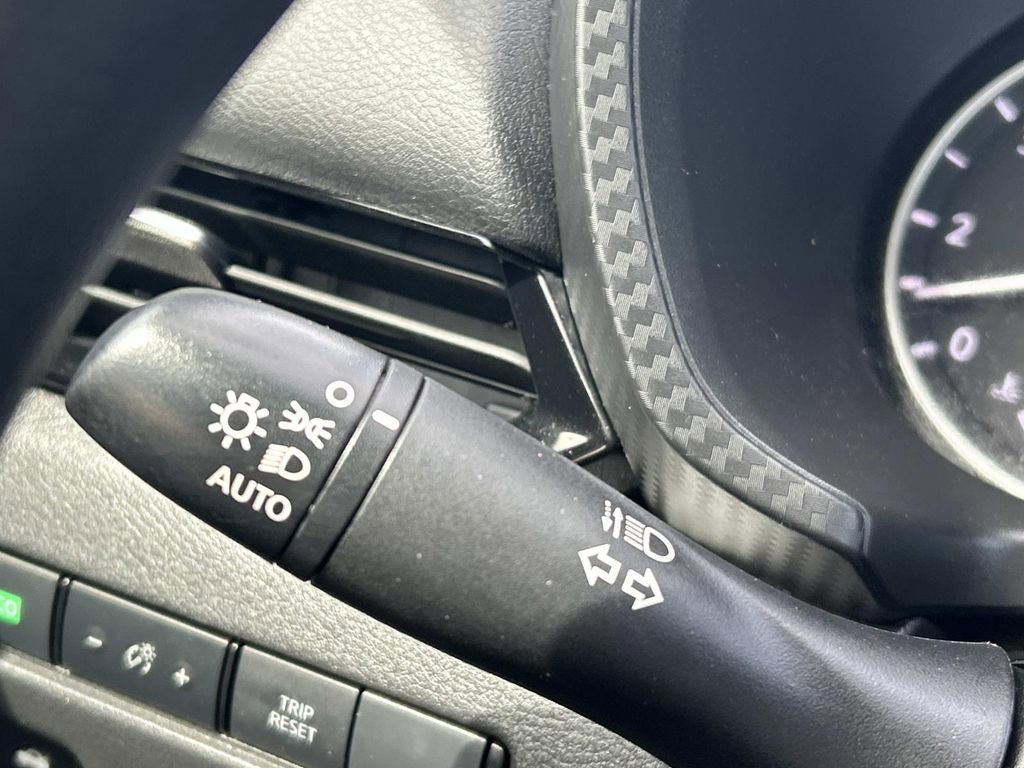 Certified 2023 Nissan Sentra SV image 24