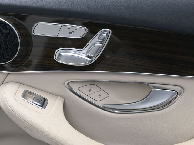 Used 2017 Mercedes-Benz GLC 300 4MATIC image 35