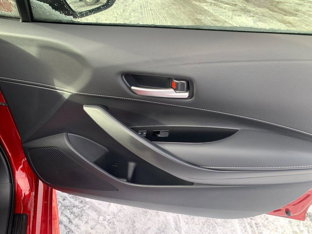Used 2025 Toyota Corolla SE image 21