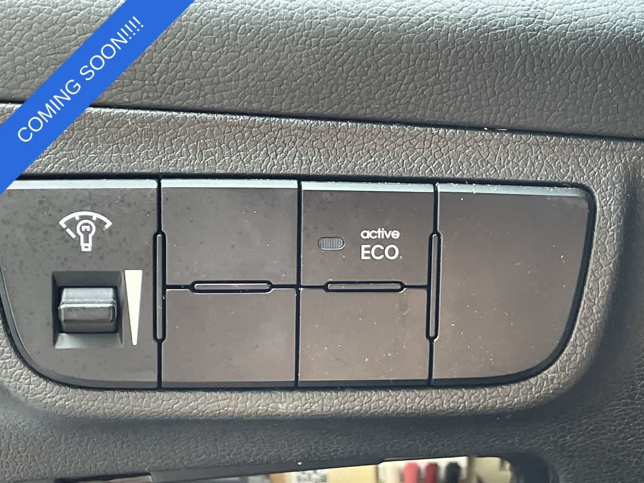 Used 2013 Hyundai Veloster Turbo FWD image 25