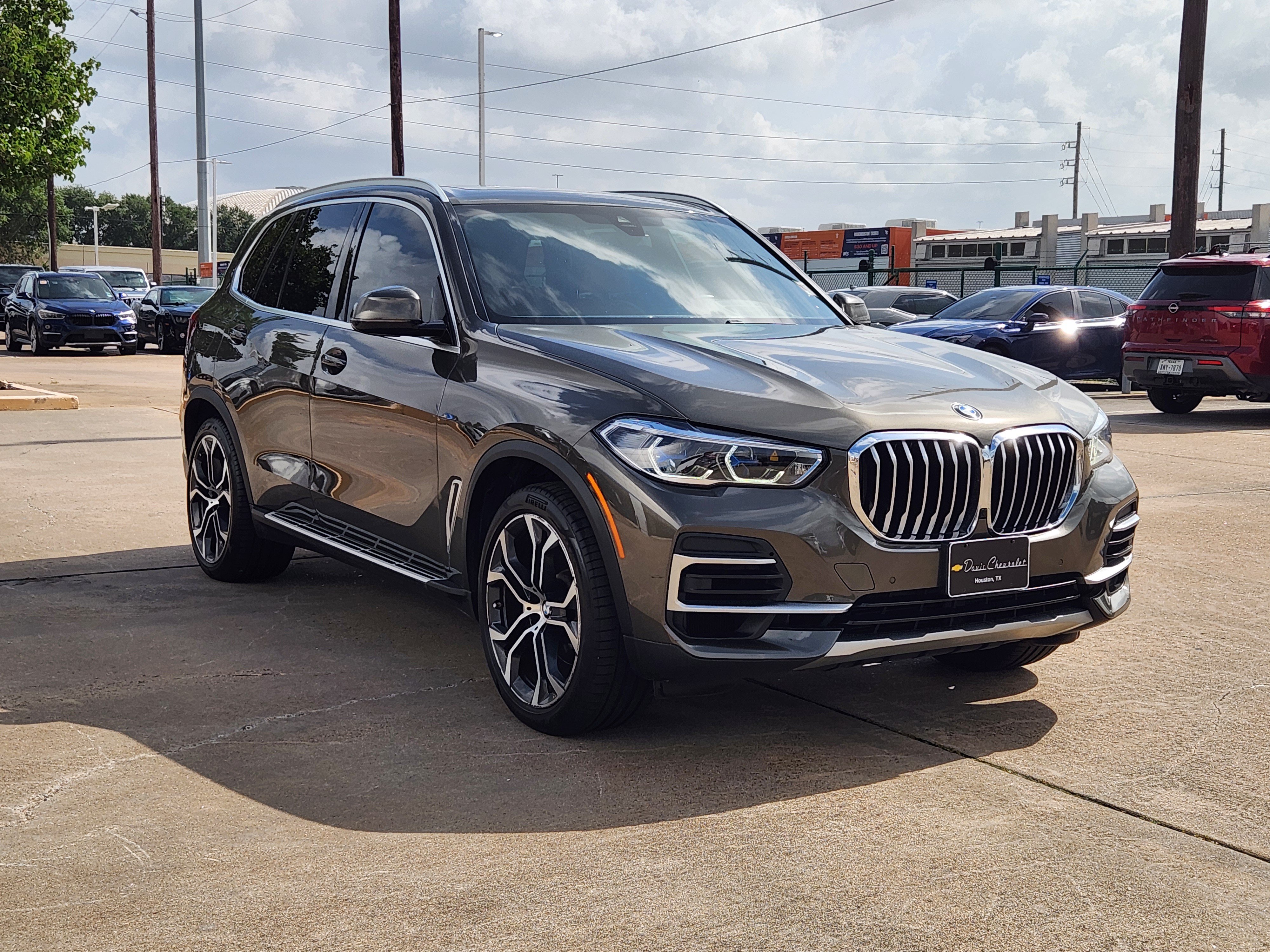 Used 2022 BMW X5 xDrive40i w/ Executive Package AWD/4WD image 4