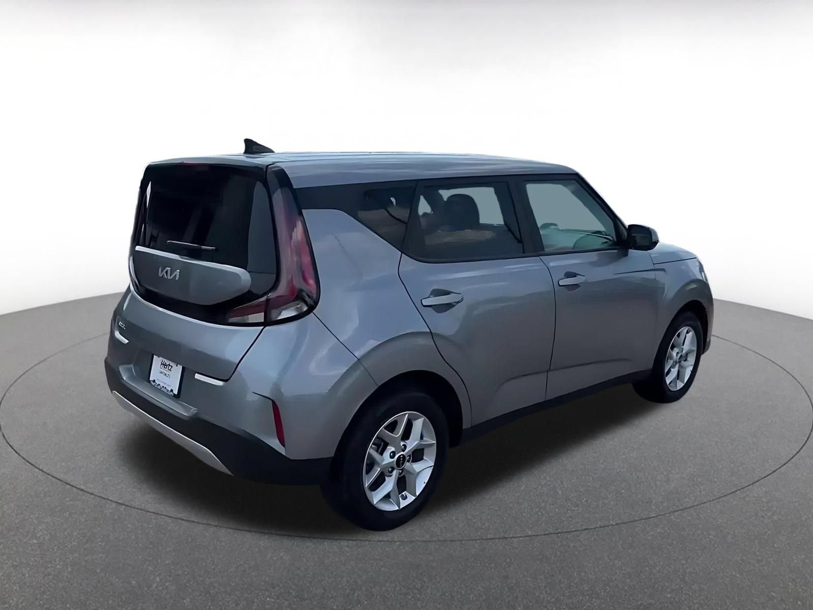 Used 2025 Kia Soul LX w/ LX Technology Package FWD image 11