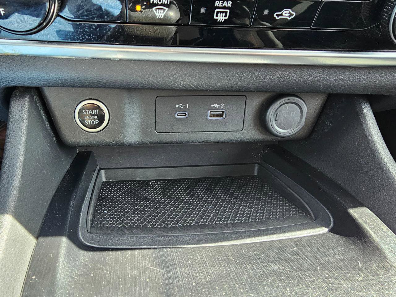 Used 2023 Nissan Rogue S image 39