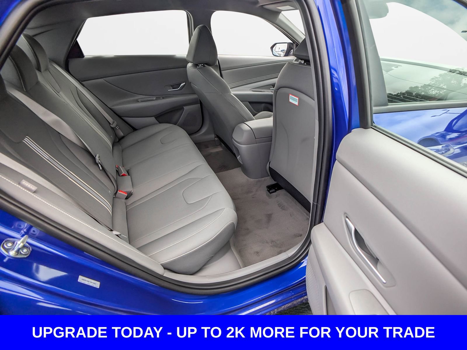 New 2025 Hyundai Elantra SEL FWD image 18