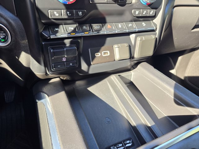 Used 2020 GMC Sierra 1500 AT4 w/ AT4 Premium Package AWD/4WD image 19