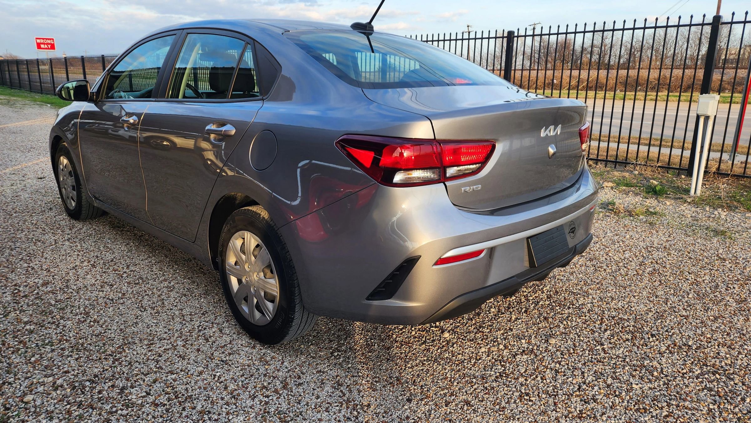 Used 2022 Kia Rio S image 8