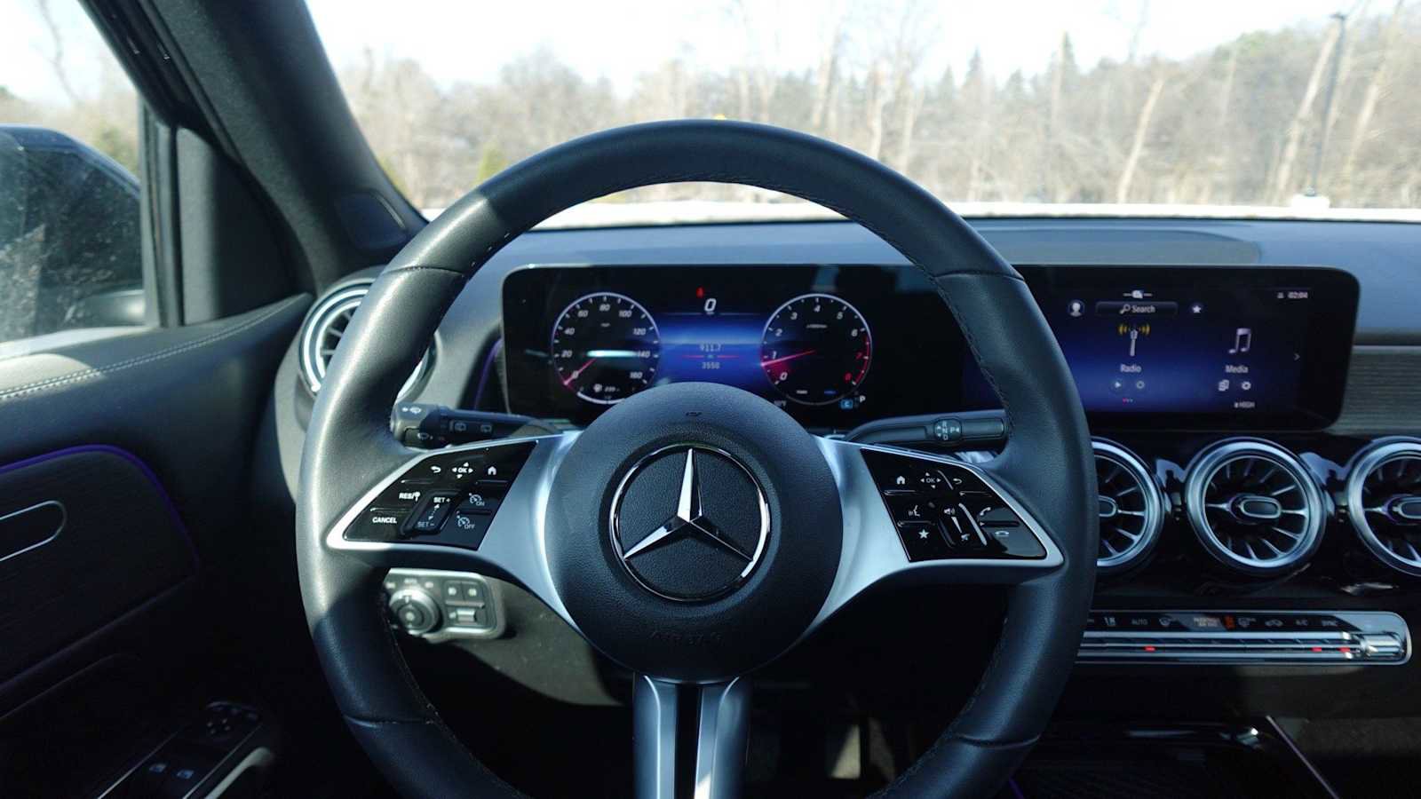 Used 2026 Mercedes-Benz GLB 250 4MATIC image 23