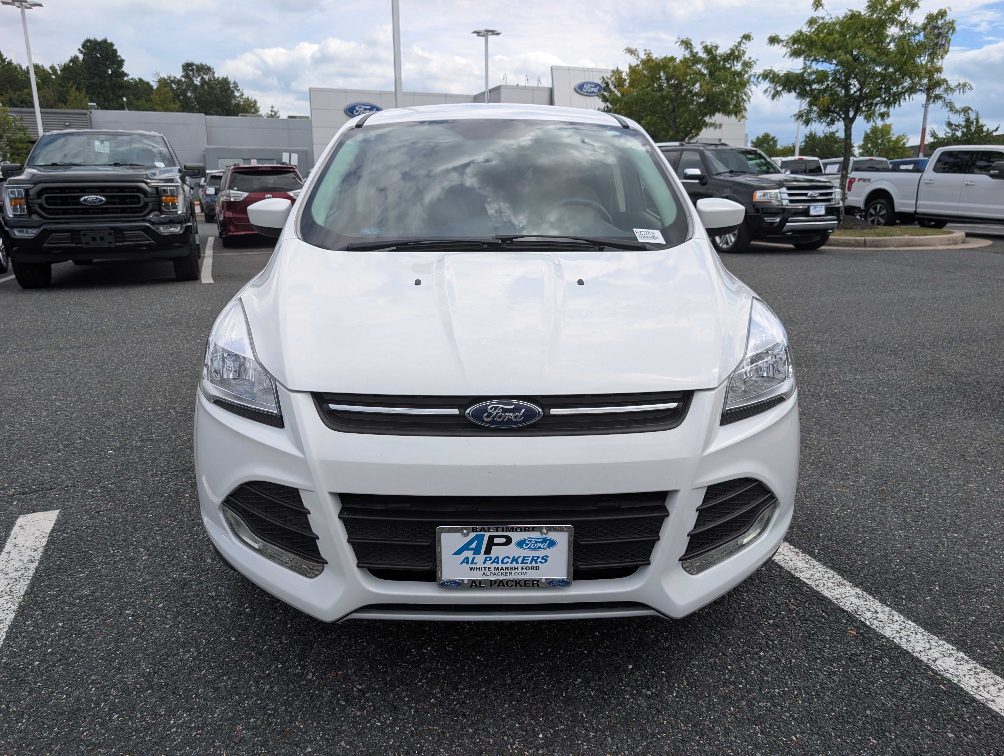 Used 2015 Ford Escape SE FWD image 8
