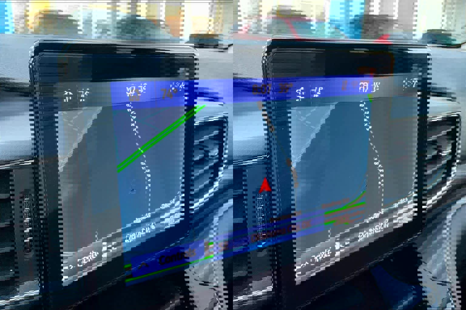 Used 2023 Ford Explorer Limited image 31