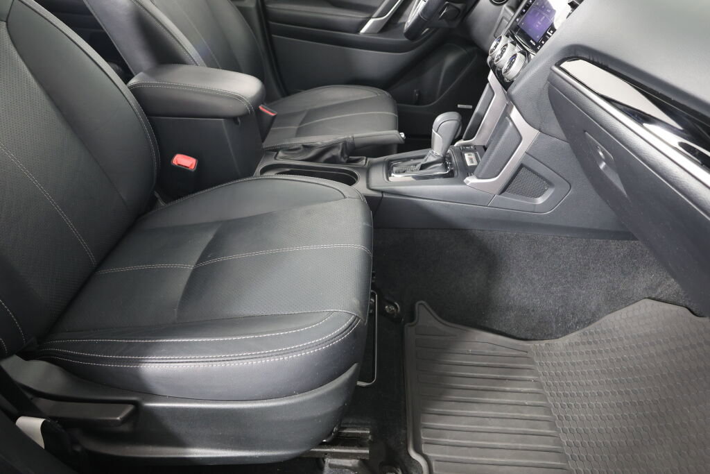 Used 2017 Subaru Forester 2.5i Touring image 27