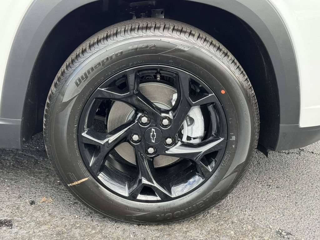 New 2026 Chevrolet Trax LT w/ Driver Confidence Package FWD image 26