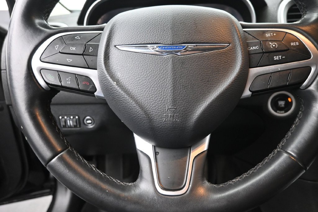 Used 2015 Chrysler 300 Limited w/ 300 Premium Group AWD/4WD image 17