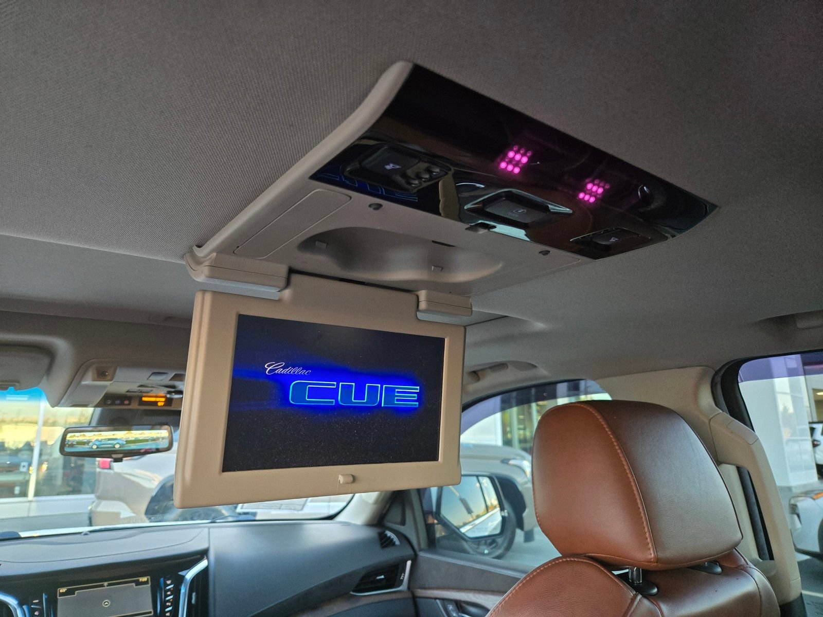 Used 2017 Cadillac Escalade Premium Luxury AWD/4WD image 19