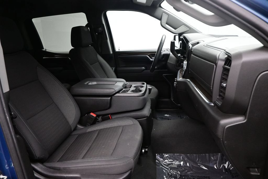 Used 2024 Chevrolet Silverado 1500 LT AWD/4WD image 13