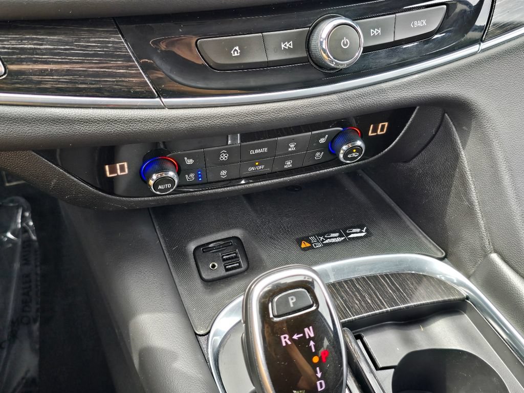 Certified 2021 Buick Enclave Avenir w/ Avenir Technology Package AWD/4WD image 17