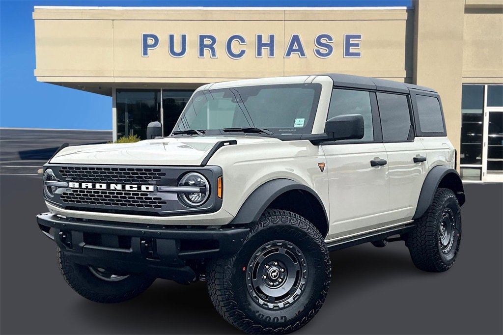 New 2025 Ford Bronco Badlands w/ Sasquatch Package image 2