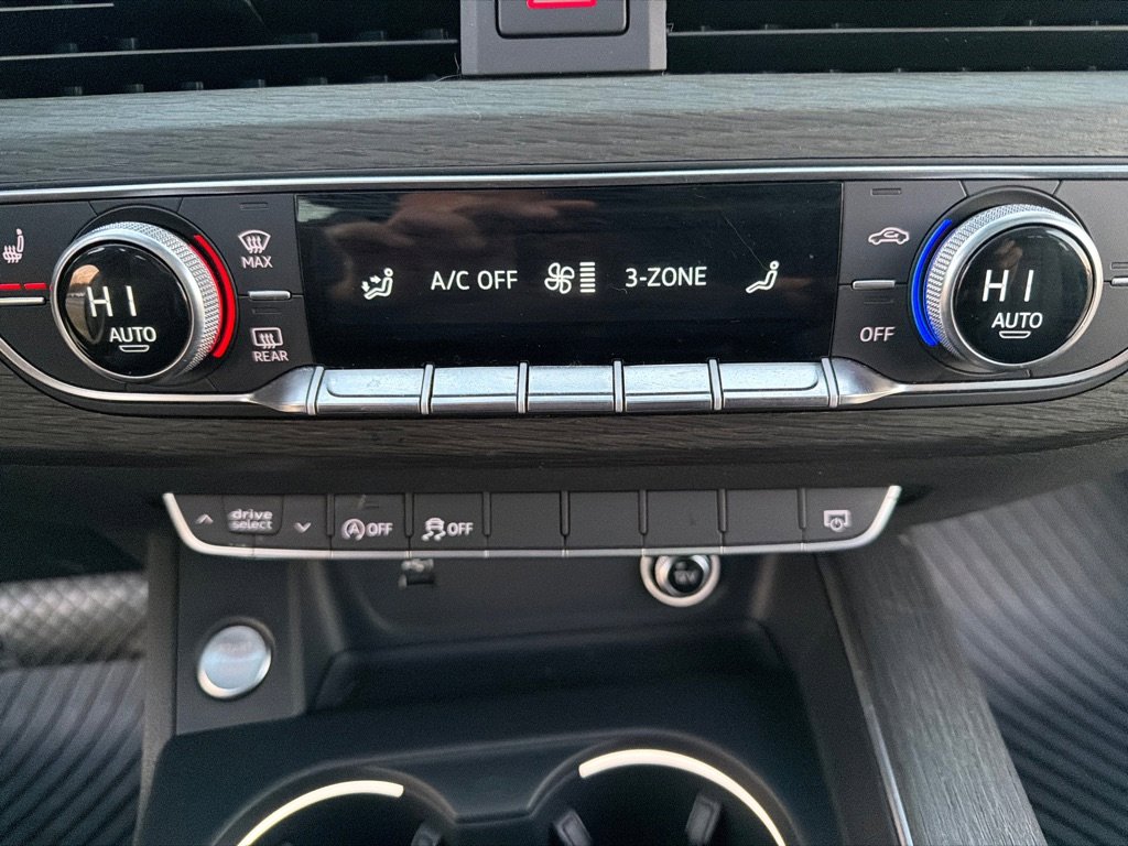 Used 2019 Audi A4 2.0T Premium w/ Convenience Package image 22