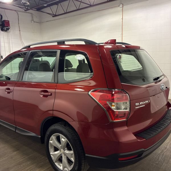 Used 2016 Subaru Forester 2.5i w/ Alloy Wheel Package AWD/4WD image 14