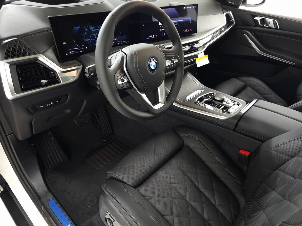 Used 2026 BMW X5 xDrive50e w/ Climate Comfort Package AWD/4WD image 11