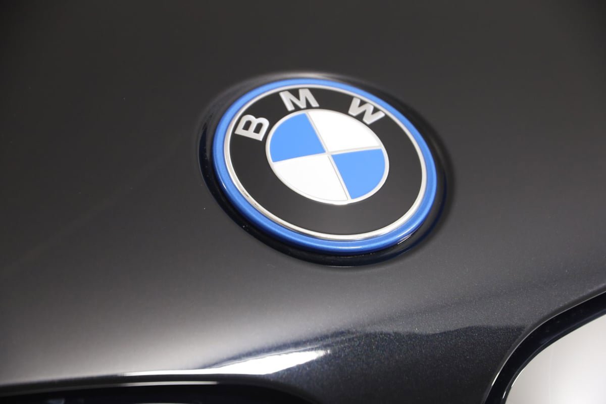 Used 2023 BMW 530e xDrive w/ Premium Package AWD/4WD image 18