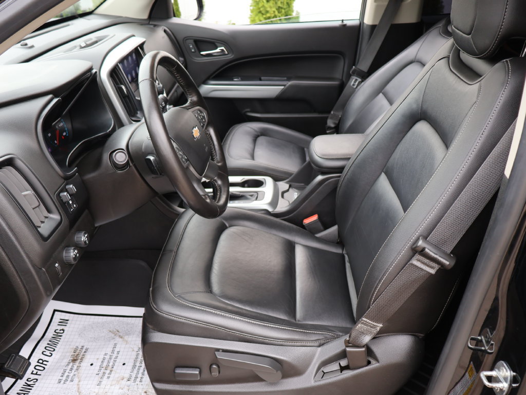 Certified 2019 Chevrolet Colorado ZR2 w/ ZR2 Midnight Special Edition AWD/4WD image 15