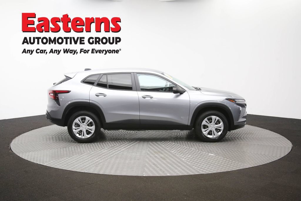 Used 2024 Chevrolet Trax LS w/ Driver Confidence Package FWD image 39