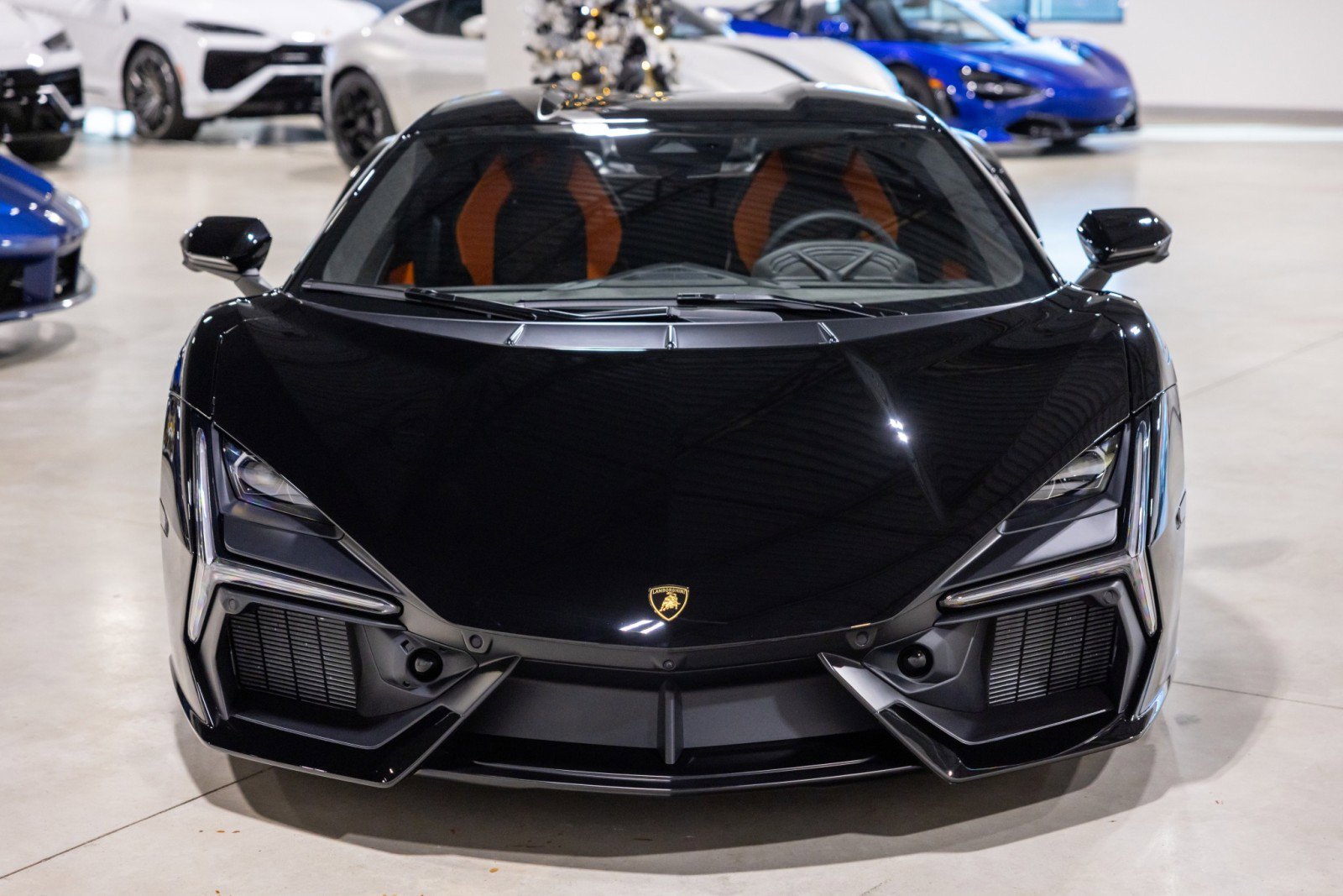 Used 2025 Lamborghini Revuelto image 11