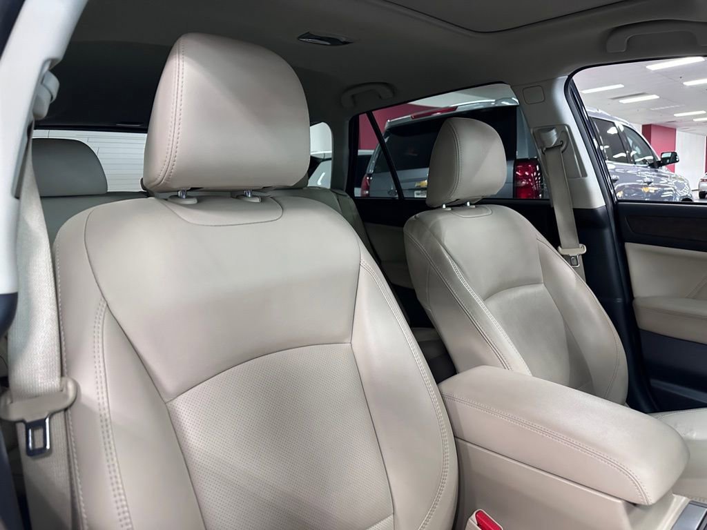 Used 2018 Subaru Outback 3.6R Limited image 30