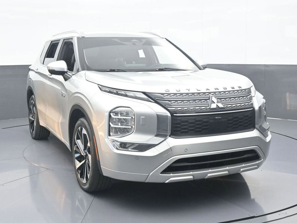 Used 2023 Mitsubishi Outlander SEL image 9