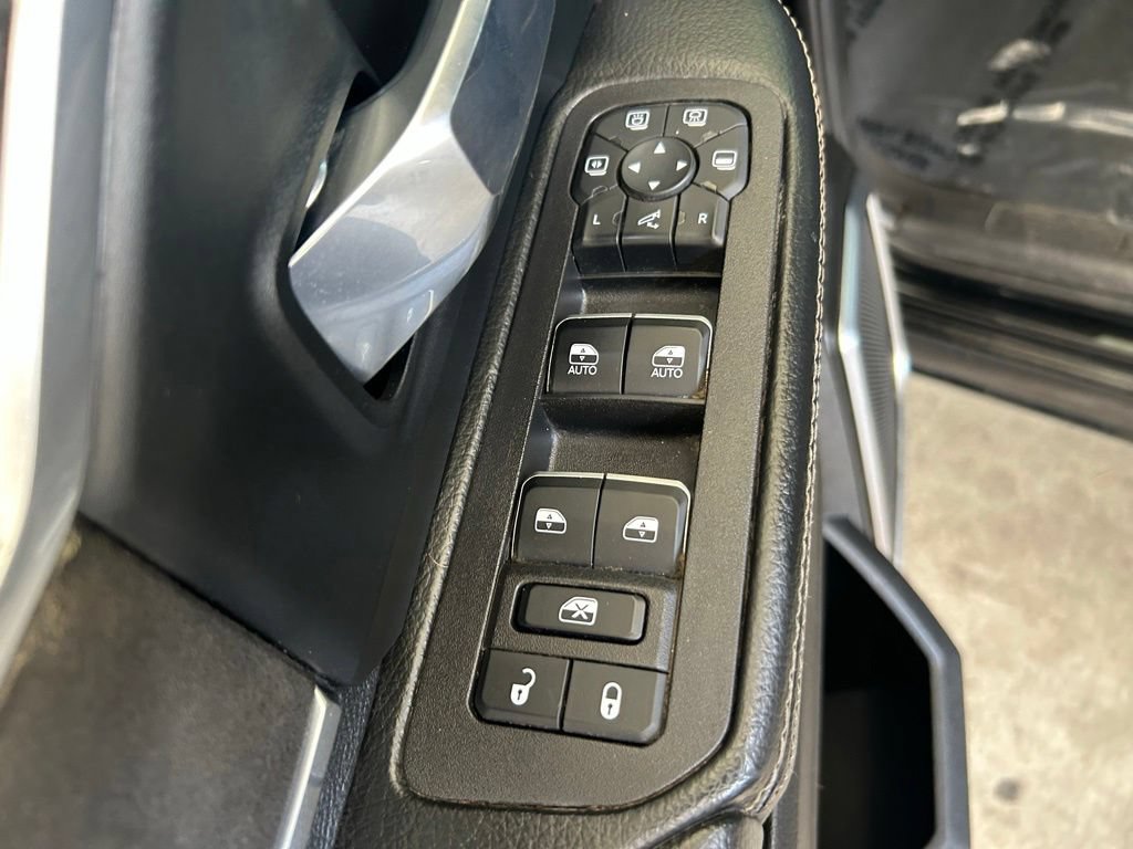 Used 2025 RAM 3500 Laramie w/ Night Edition AWD/4WD image 40