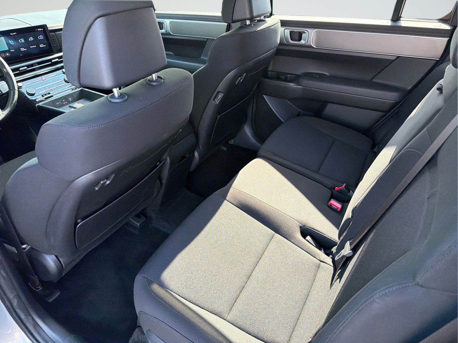 Used 2024 Hyundai Santa Fe SE FWD image 31