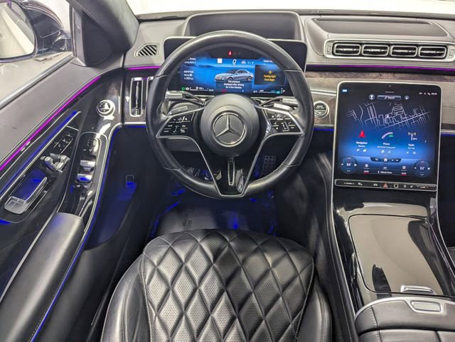 Used 2022 Mercedes-Benz S 580 4MATIC Sedan w/ AMG Line Package image 6