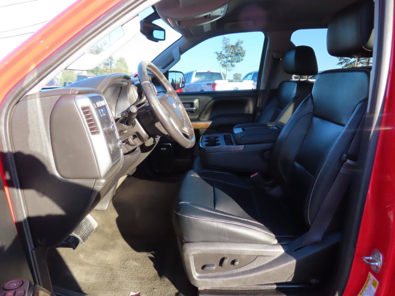 Used 2017 Chevrolet Silverado 2500 LTZ w/ Duramax Plus Package AWD/4WD image 27
