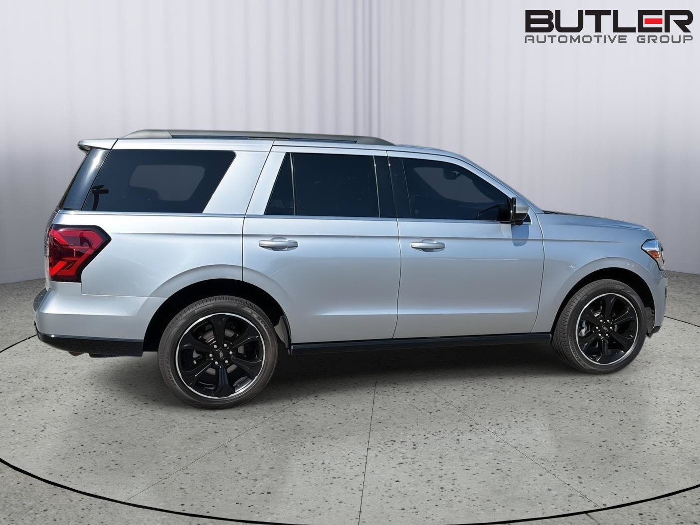 Used 2024 Ford Expedition Limited RWD image 7