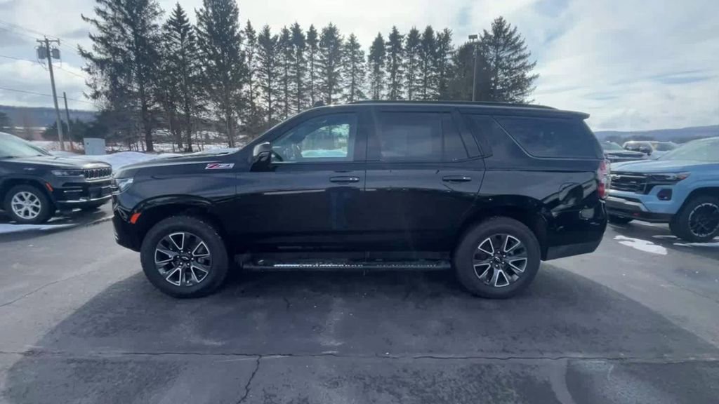 Certified 2024 Chevrolet Tahoe Z71 w/ Luxury Package image 5