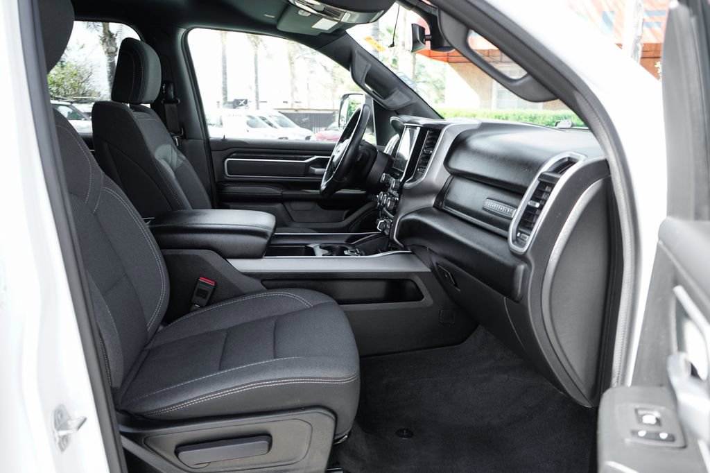 Used 2022 RAM 1500 Big Horn AWD/4WD image 39