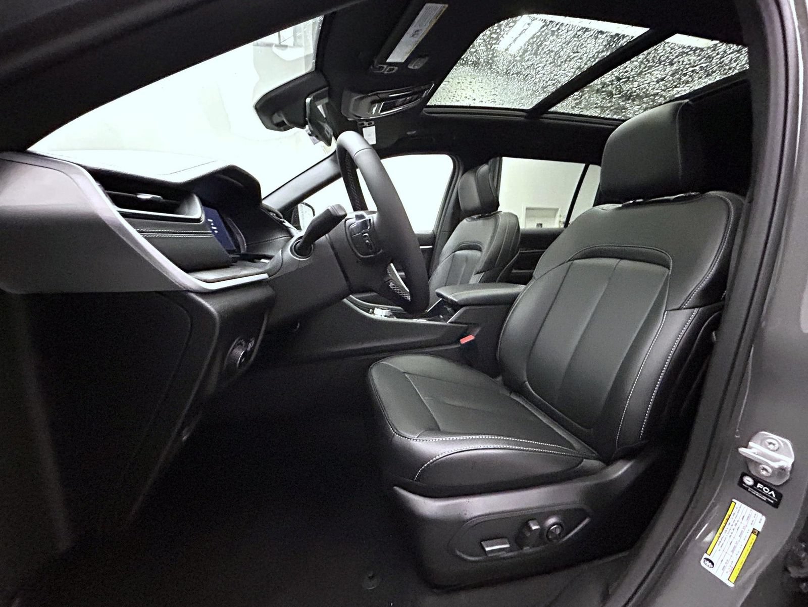 New 2027 Jeep Grand Cherokee L Limited AWD/4WD image 10