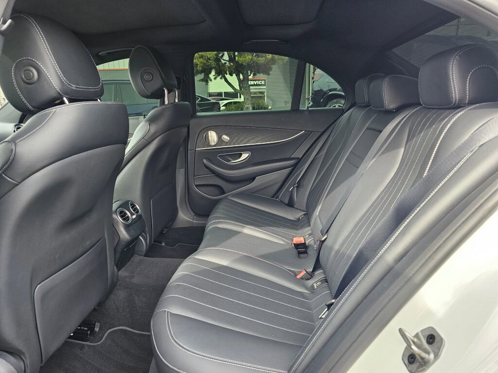 Used 2021 Mercedes-Benz E 350 4MATIC Sedan w/ Premium Package image 18