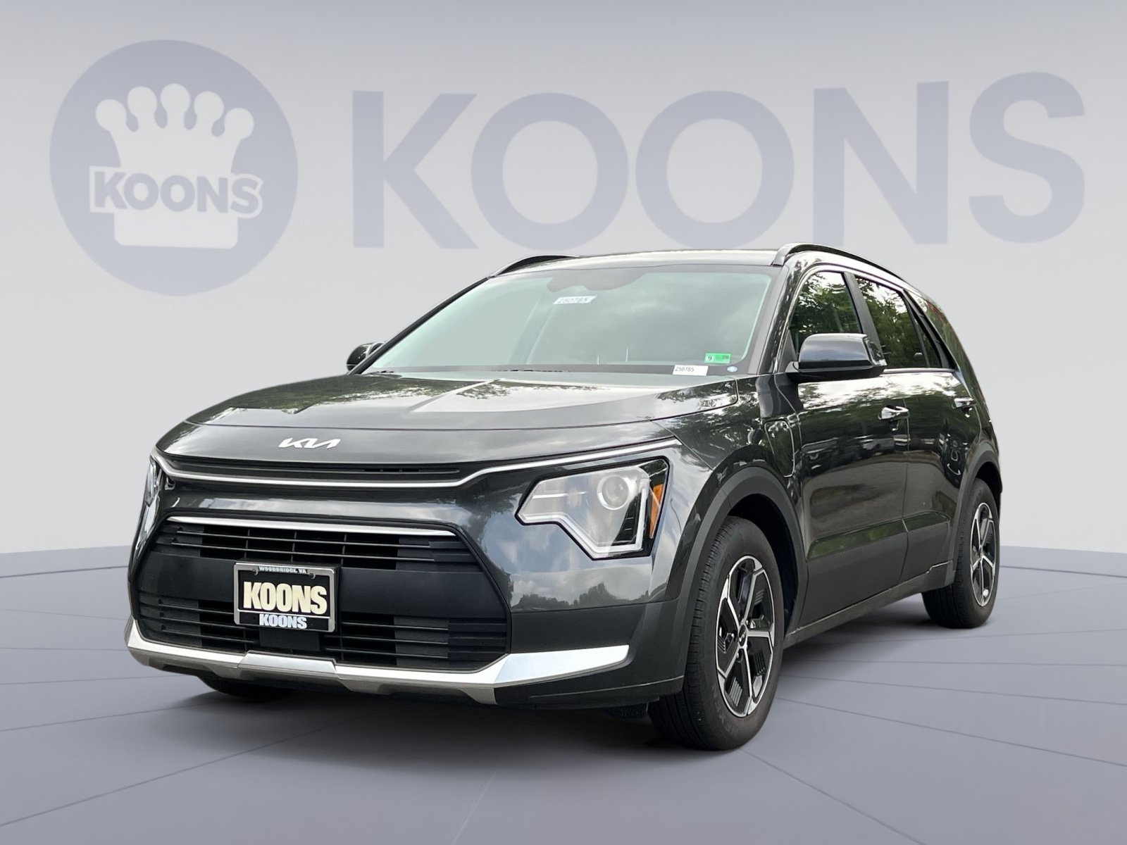 Used 2025 Kia Niro EX w/ EX Cold Weather Package FWD image 1