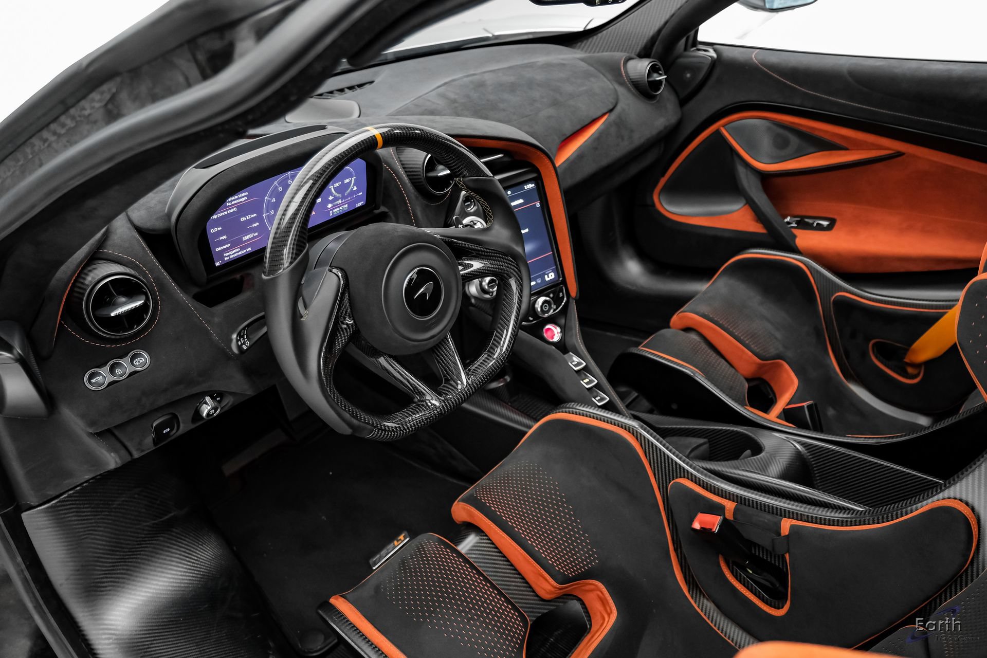 Used 2021 McLaren 765LT RWD image 3