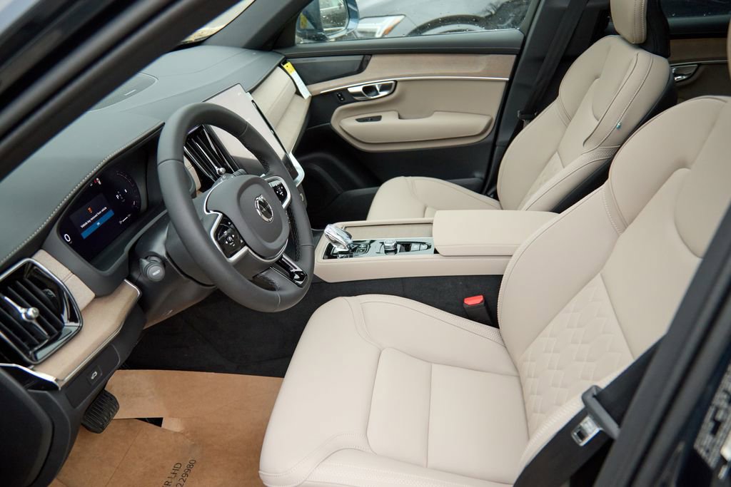 New 2026 Volvo XC90 B5 Plus w/ Protection Package image 16