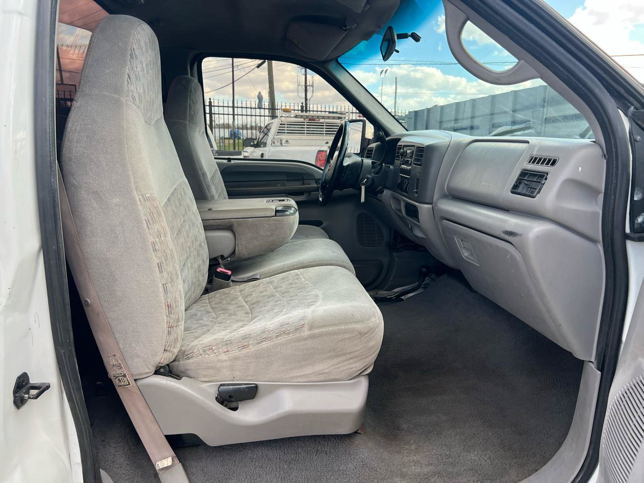 Used 2000 Ford F350 4x4 Regular Cab DRW Super Duty image 39