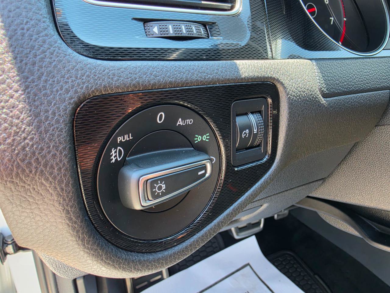 Used 2015 Volkswagen GTI S FWD image 13