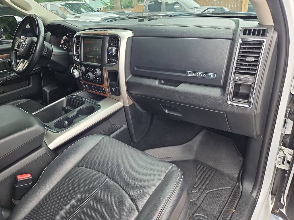 Certified 2017 RAM 1500 Laramie w/ Convenience Group AWD/4WD image 17