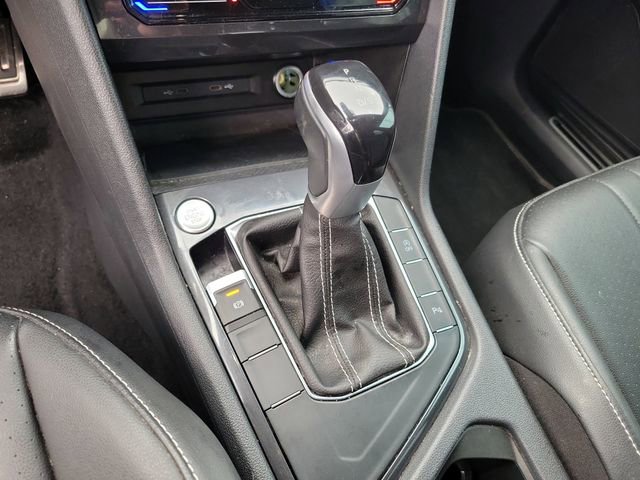 Used 2023 Volkswagen Tiguan SE R-Line image 23