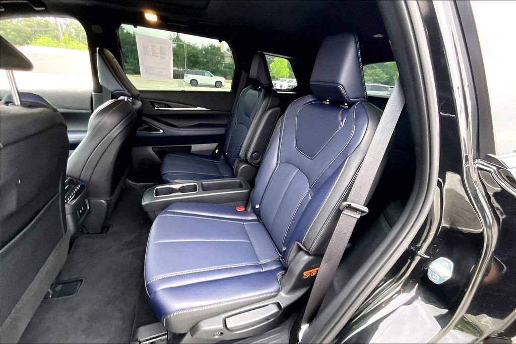 Certified 2026 INFINITI QX60 Sport w/ Dark Cargo Package AWD/4WD image 37