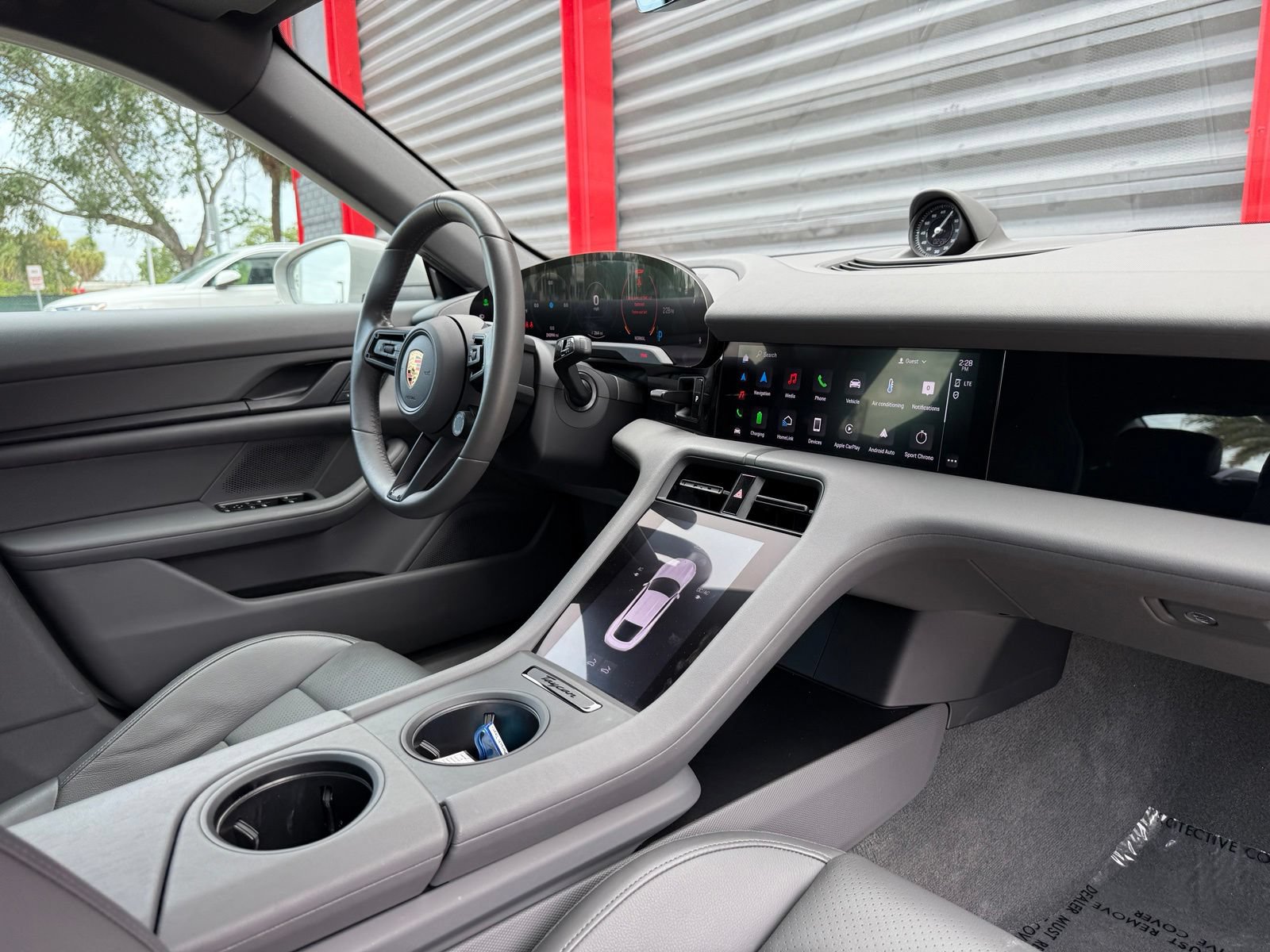 Used 2023 Porsche Taycan RWD image 30